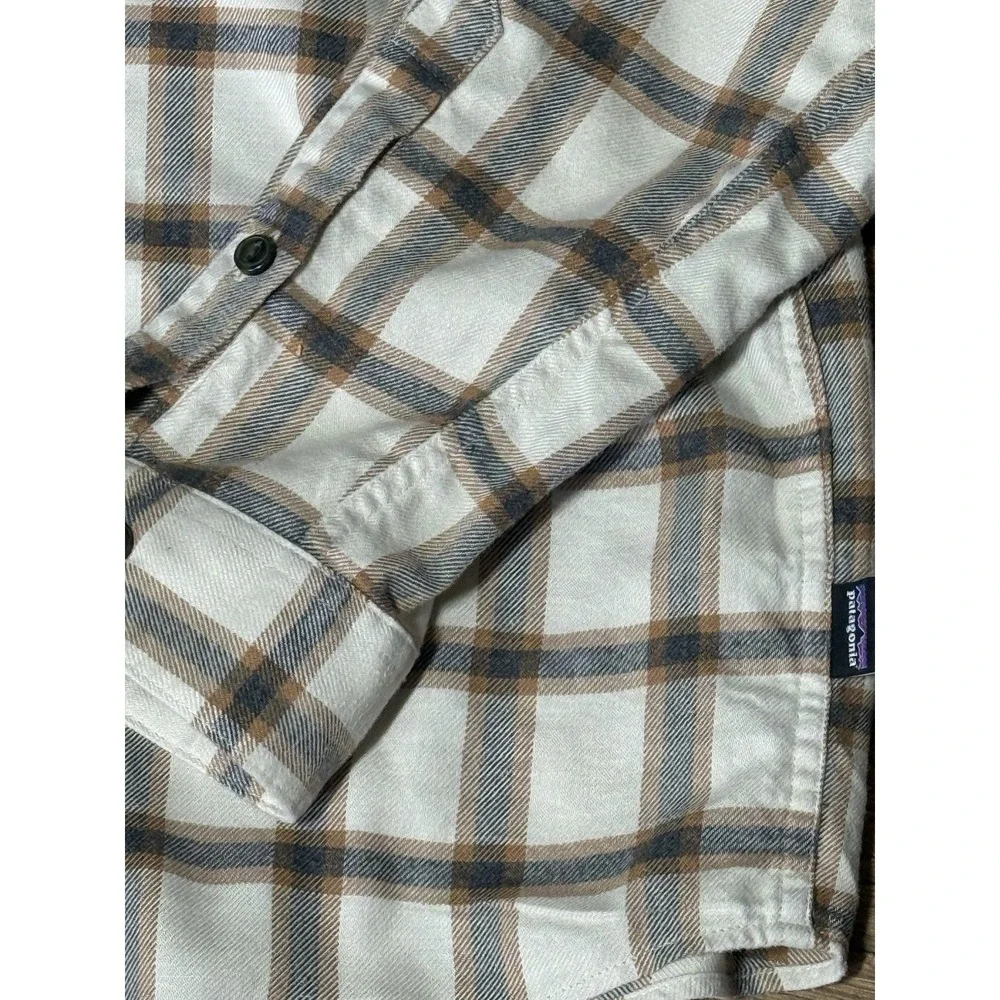 Men's Patagonia Organic Cotton Flannel Beige Gray Plaid Sz XL‎ READ - Picture 6 of 12